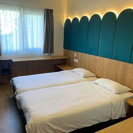 曼德利诺酒店 酒店 3*