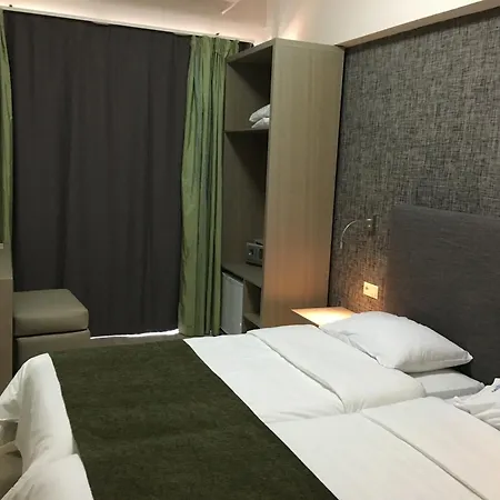 曼德利诺酒店 3* 塞萨洛尼基